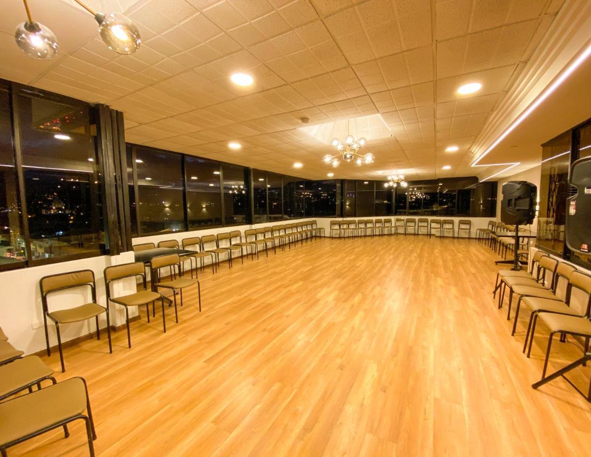 Hotel Italia Cuenca Bagian luar foto